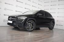 Mercedes-Benz GLA-Class Base