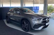 Mercedes-Benz GLA-Class Base