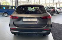 Mercedes-Benz GLA-Class Base