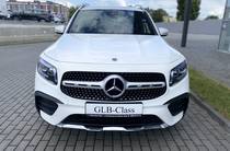 Mercedes-Benz GLB-Class Base