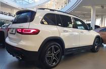 Mercedes-Benz GLB-Class Base