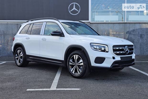 Mercedes-Benz GLB-Class Base