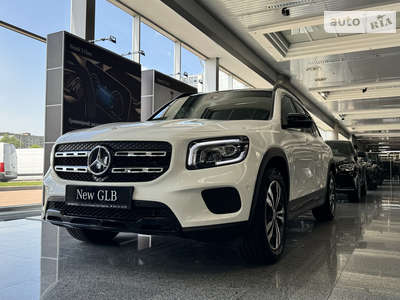 Mercedes-Benz GLB-Class 2023 Base