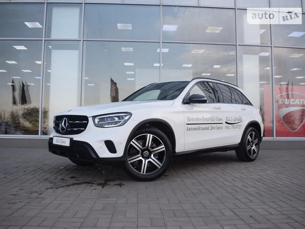 Mercedes-Benz GLC-Class Base