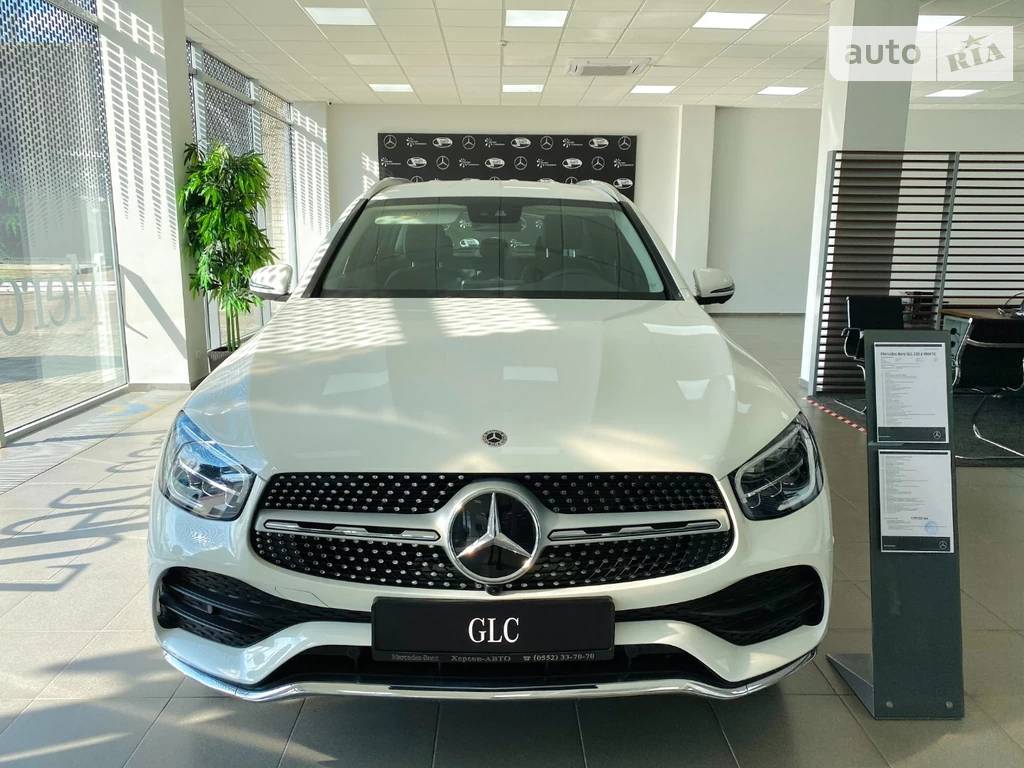 Mercedes-Benz GLC-Class Base