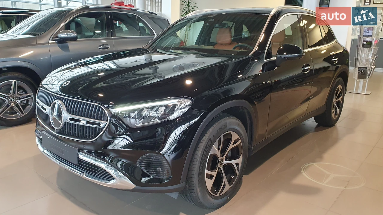 Mercedes-Benz GLC-Class Base
