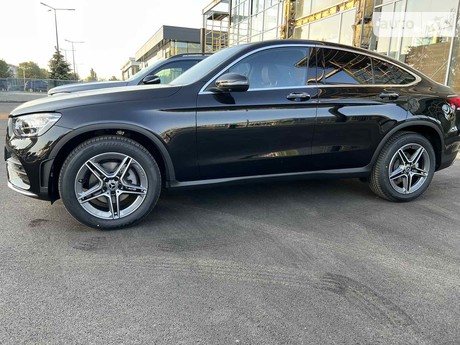 Mercedes-Benz GLC-Class 2023