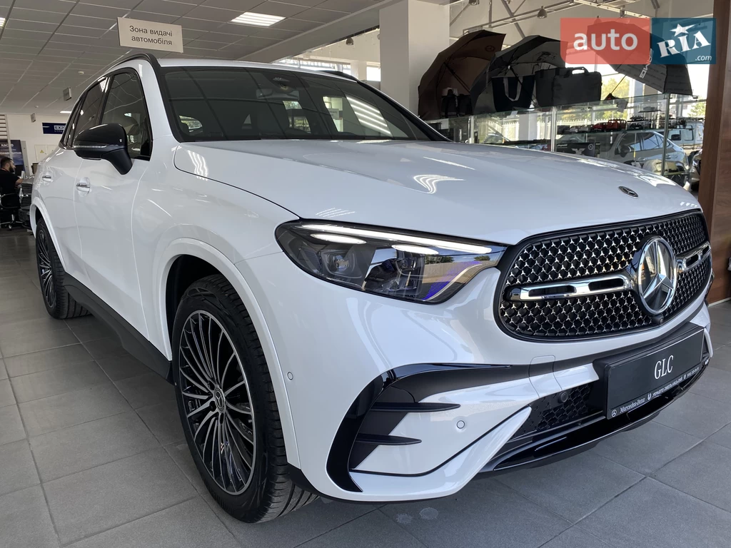 Mercedes-Benz GLC-Class Mercedes-Benz GLC-Class Base