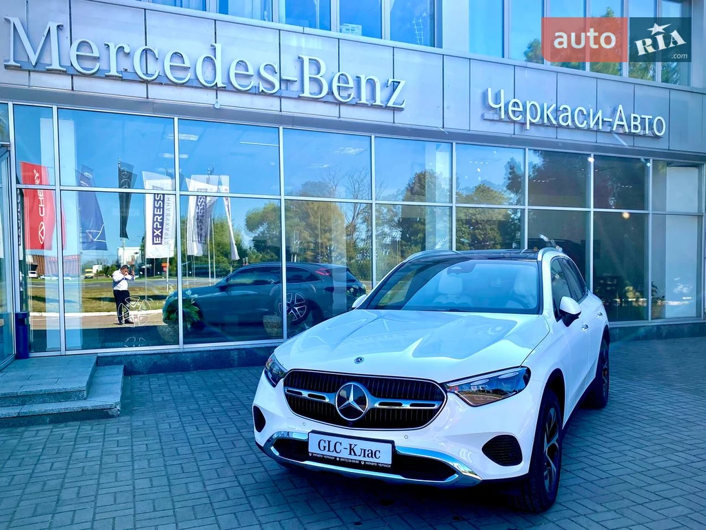 Mercedes-Benz GLC-Class Base