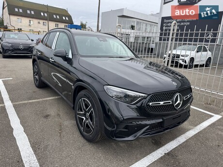 Mercedes-Benz GLC-Class 2025