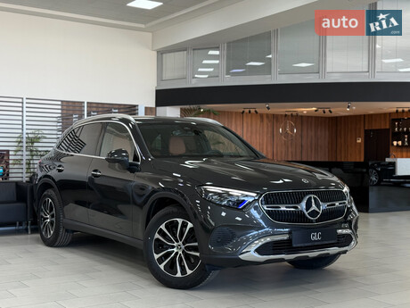 Mercedes-Benz GLC-Class 2025