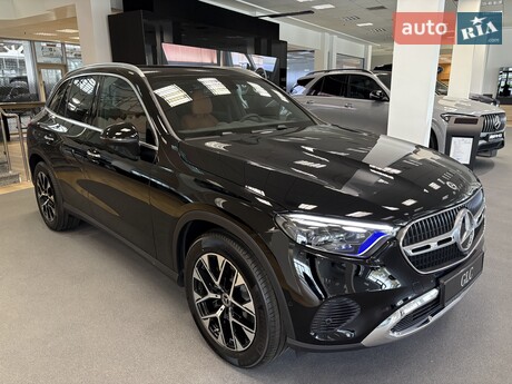 Mercedes-Benz GLC-Class 2025