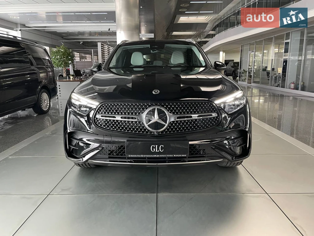 Mercedes-Benz GLC-Class AMG Line