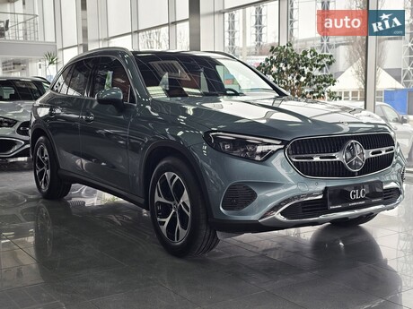 Mercedes-Benz GLC-Class 2025