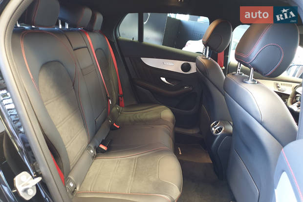 Auto Ria Nove Avto Mercedes Benz Glc Class Mercedes Benz Glc Class 19 G V Cina 0 Grn V Saloni Avtomobilnij Centr Kiyiv Kiyivska