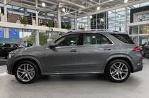 Mercedes-Benz GLE-Class Base