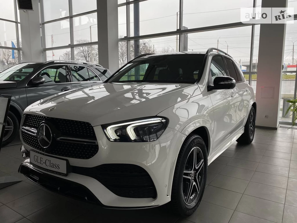 Mercedes-Benz GLE-Class Base