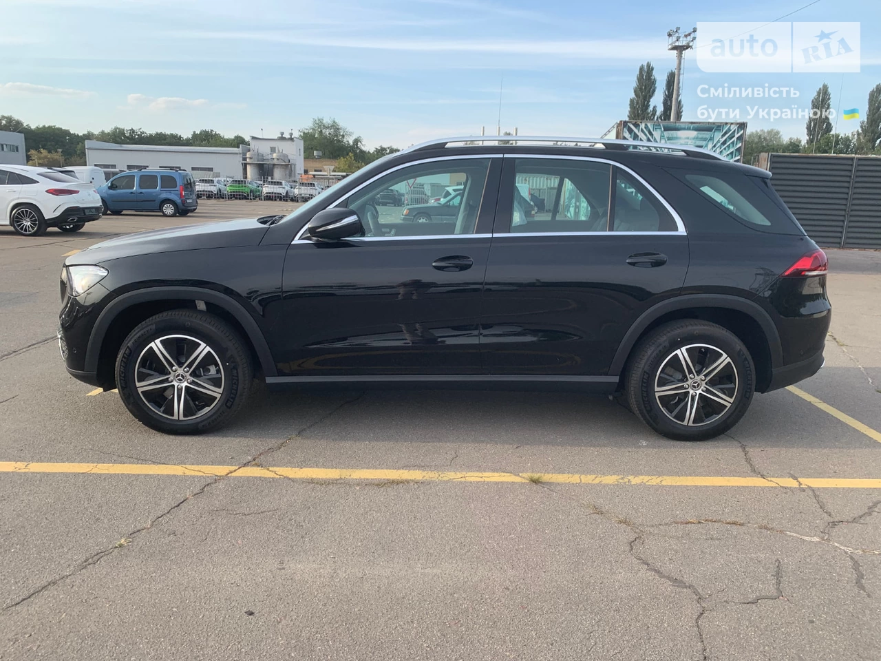 Mercedes-Benz GLE-Class Base