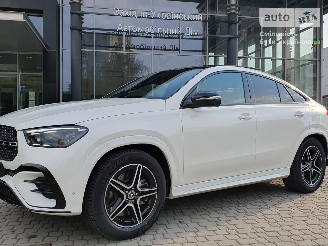 Mercedes-Benz GLE-Class Base