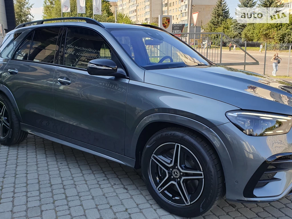 Mercedes-Benz GLE-Class Base