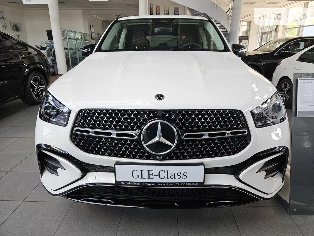 Mercedes-Benz GLE-Class Base