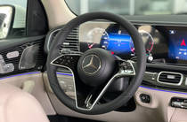 Mercedes-Benz GLE-Class Base