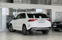 Mercedes-Benz GLE-Class Base