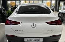 Mercedes-Benz GLE-Class Base