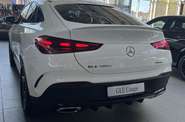 Mercedes-Benz GLE-Class Base