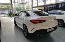 Mercedes-Benz GLE-Class Base