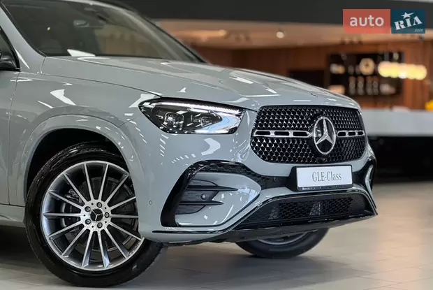 Mercedes-Benz GLE-Class Base