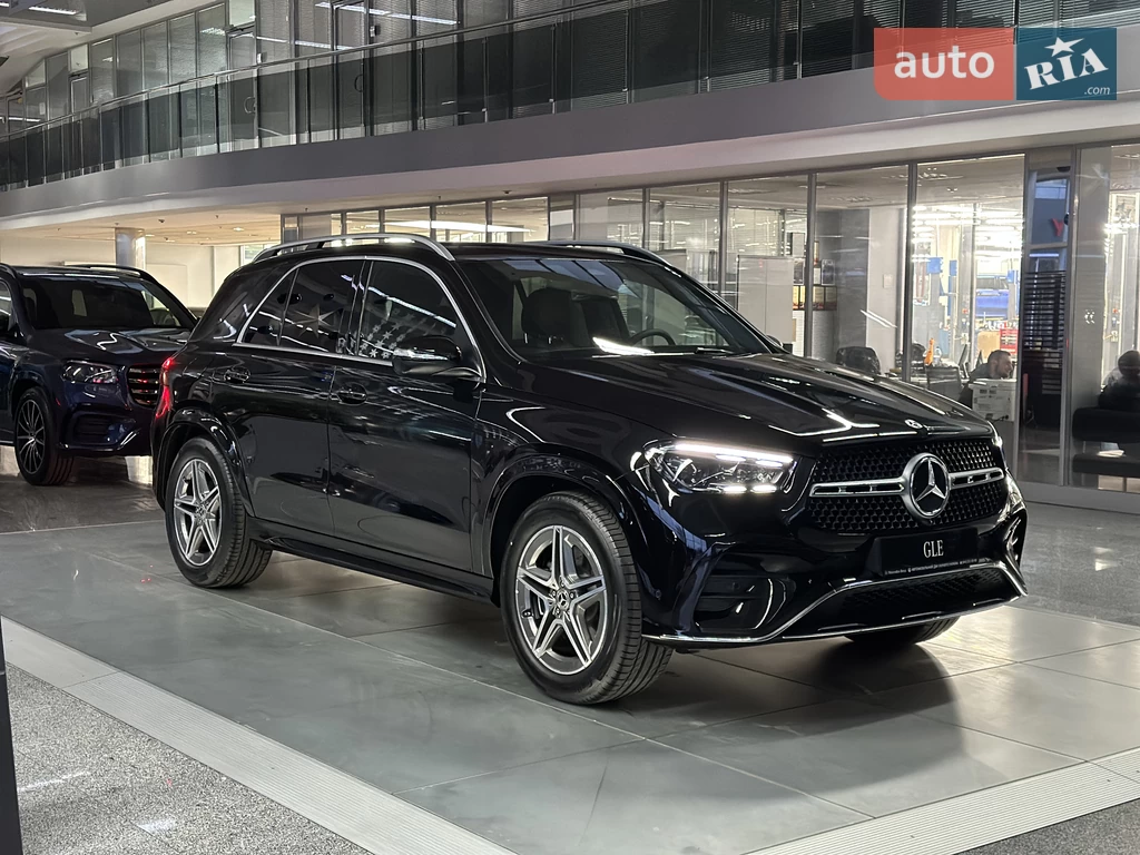 Mercedes-Benz GLE-Class Base