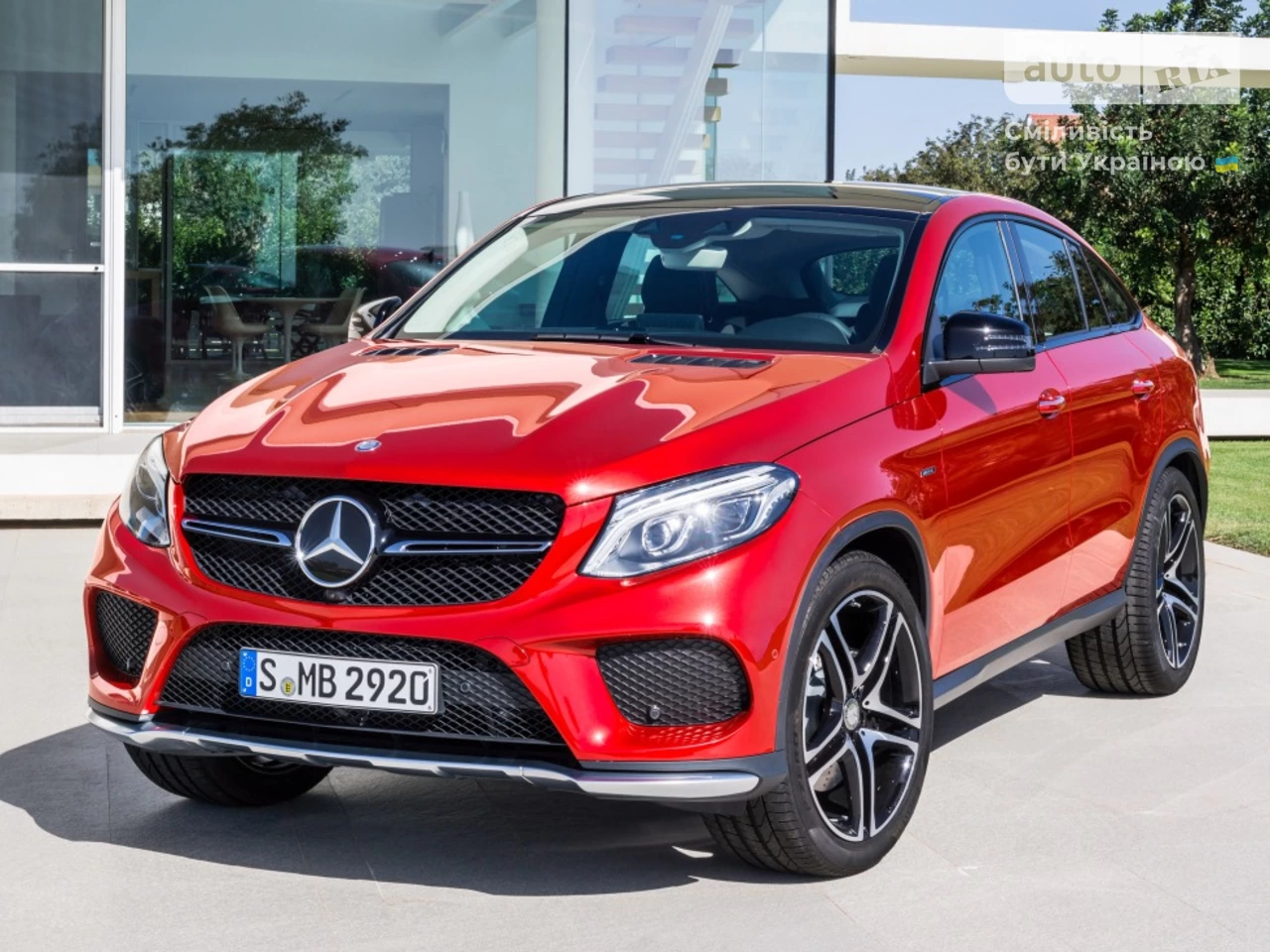 Mercedes-Benz GLE-Class Base