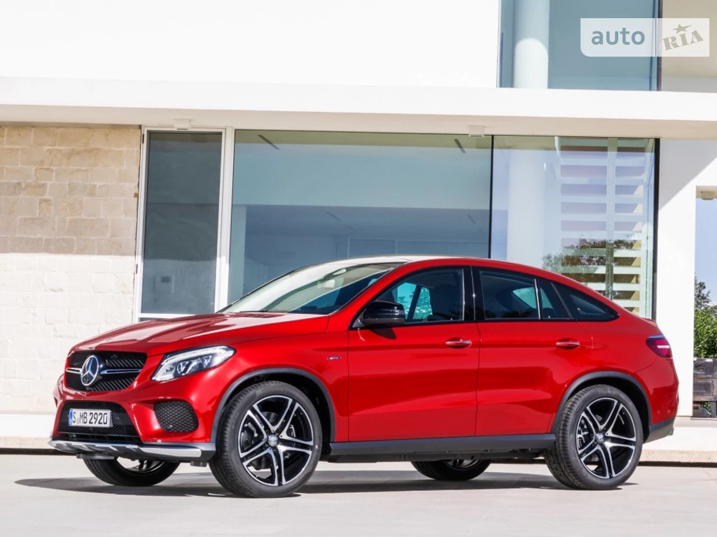 Mercedes-Benz GLE-Class Base