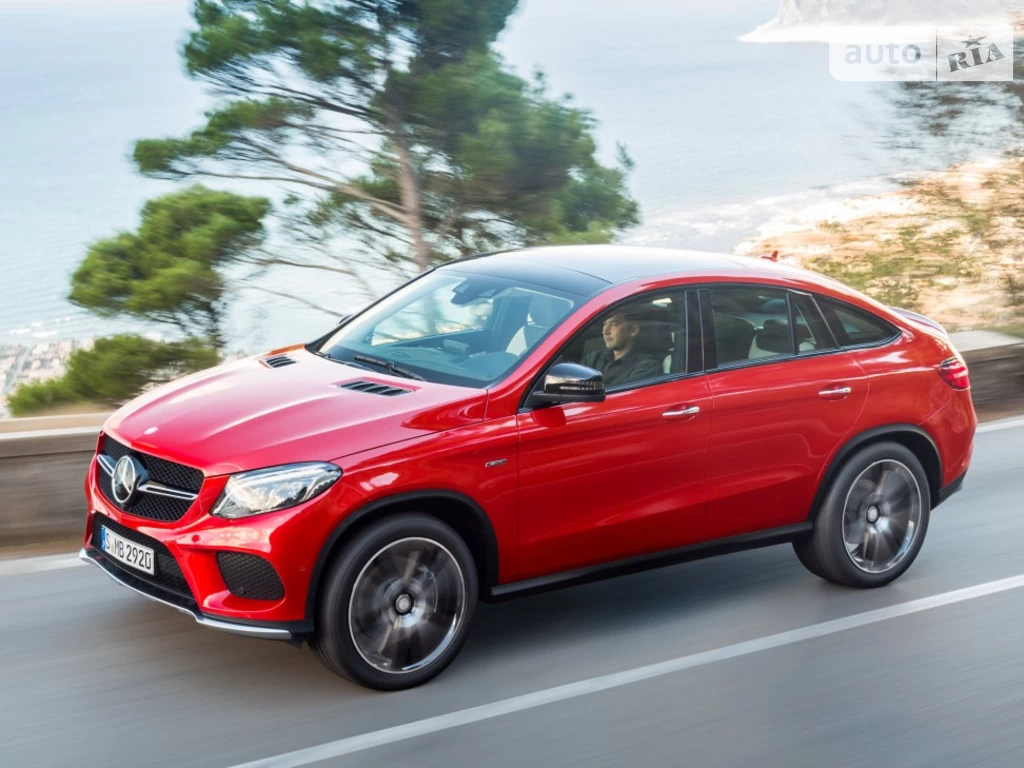 Mercedes-Benz GLE-Class Base