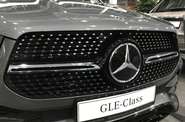 Mercedes-Benz GLE-Class Base