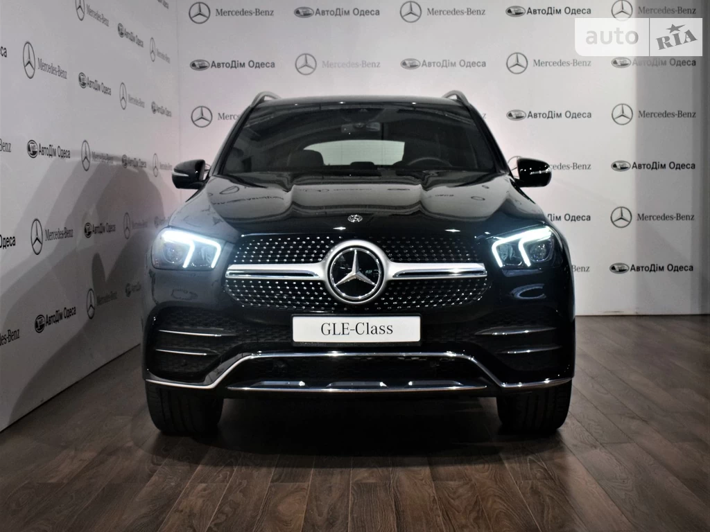 Mercedes-Benz GLE-Class Base