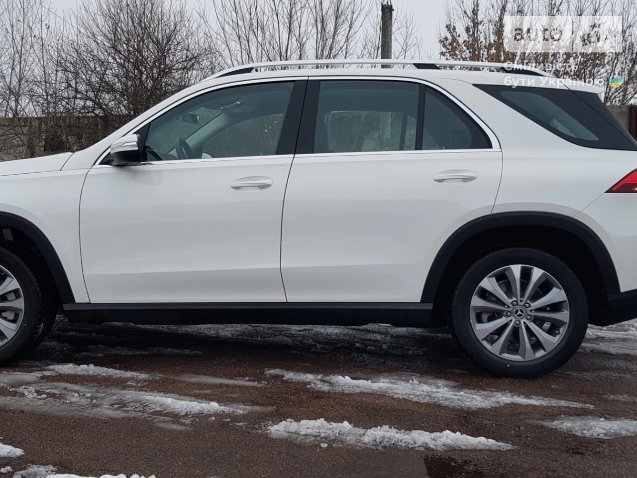 Mercedes-Benz GLE-Class Base