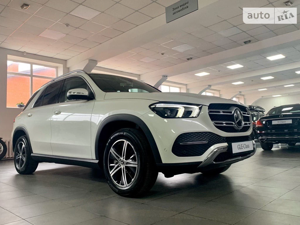 Mercedes-Benz GLE-Class Base