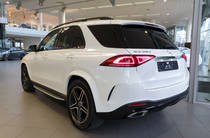 Mercedes-Benz GLE-Class Base