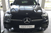 Mercedes-Benz GLE-Class Base