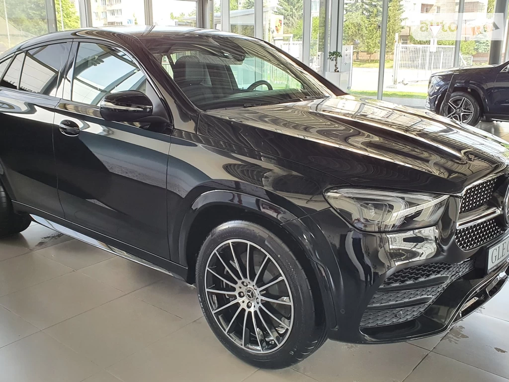 Mercedes-Benz GLE-Class Base