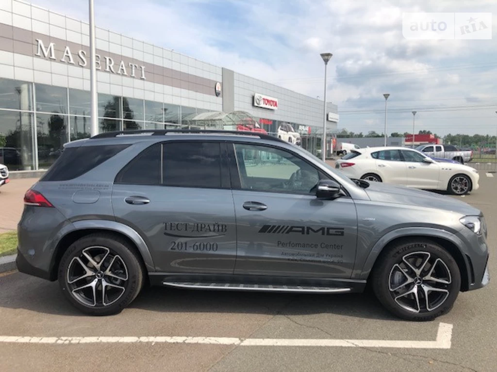 Mercedes-Benz GLE-Class Base