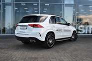 Mercedes-Benz GLE-Class Base