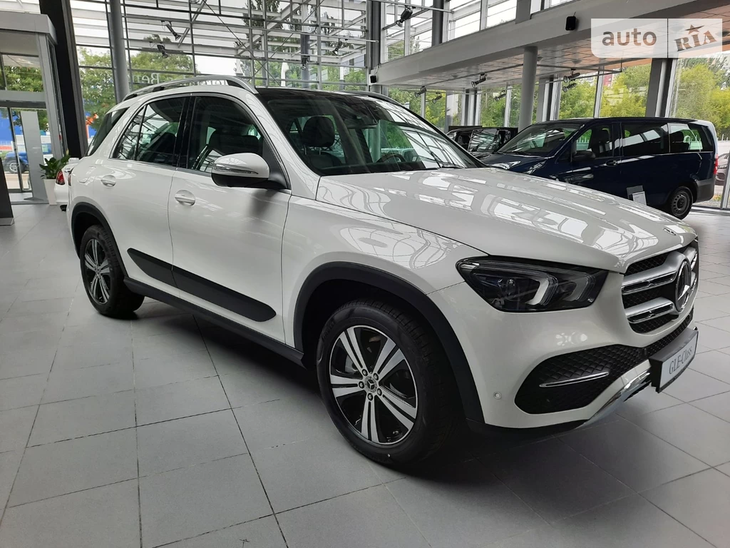 Mercedes-Benz GLE-Class Base