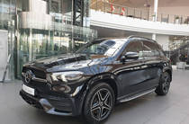 Mercedes-Benz GLE-Class Base