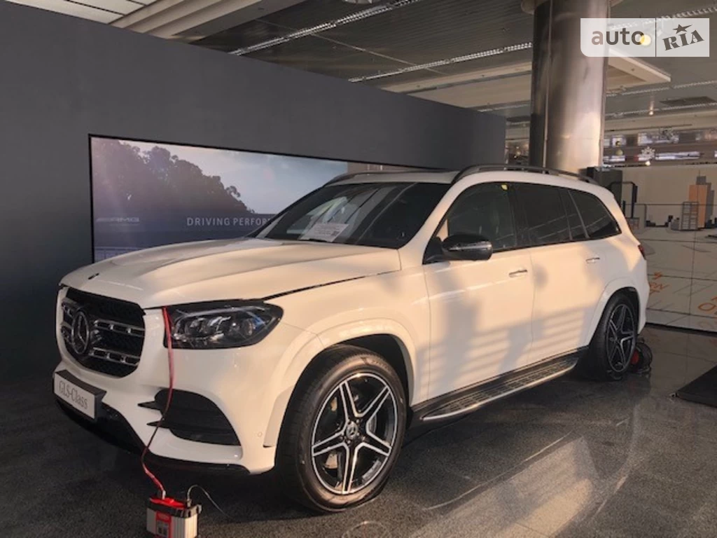 Mercedes-Benz GLS-Class Base