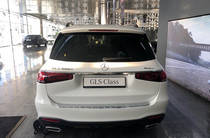 Mercedes-Benz GLS-Class Base