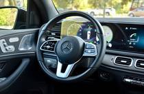 Mercedes-Benz GLS-Class Base