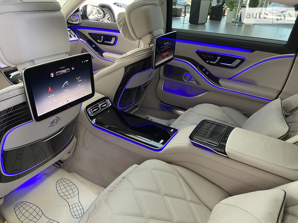 Mercedes-Benz Maybach Base